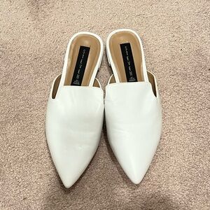 Steve Madden pointed toe mule